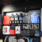 Mens Nike Wall