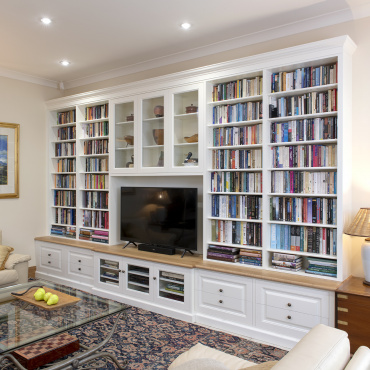 Built in Bookshelves and cabinets